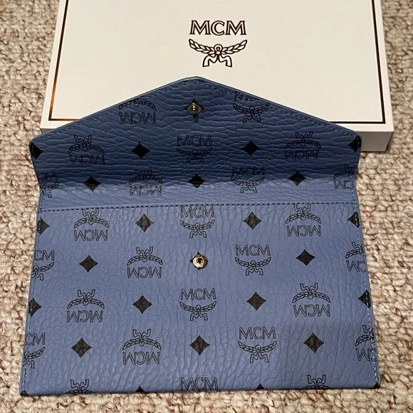 MCM Blue Monogram Leather Clutch GWP - Picture 4 of 6